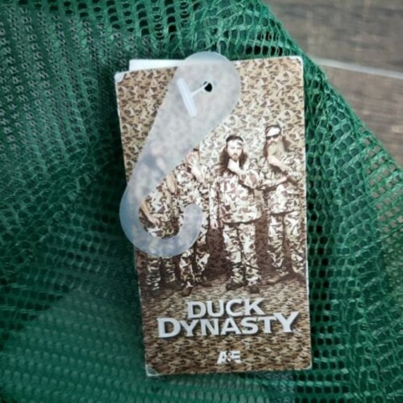 Duck Dynasty Camo Trucker Hat Hunting Snapback Cap - Camouflage / Orange / Green - Picture 9 of 9